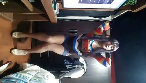 Amateur shemale with small tits is fucking in a solo show