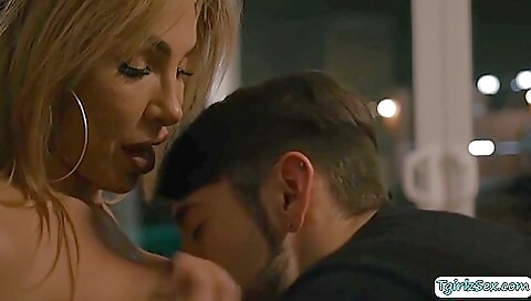 A teen steps moomie gets fucked a lot in this scene