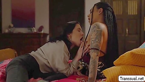 Big booty bae with a big belly gets pinned on the desk 4