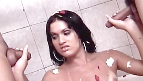 Busty tranny with small tits gets her pussy filled